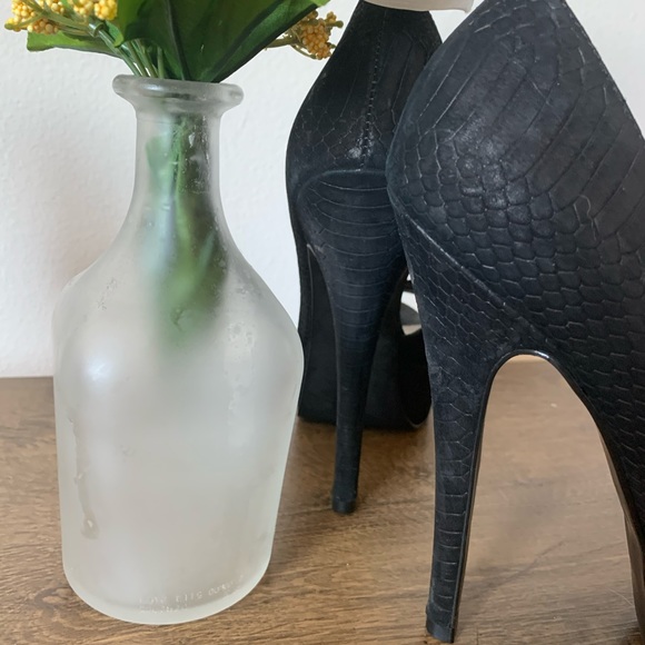 Steven by Steve Madden Black Heel - Picture 8 of 8